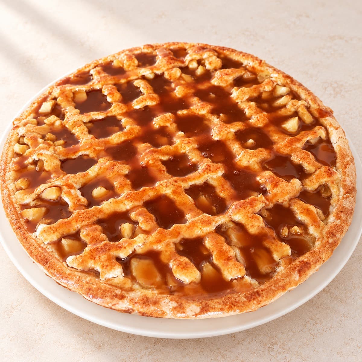 Plăcintă de mere cu caramel și zăbrele